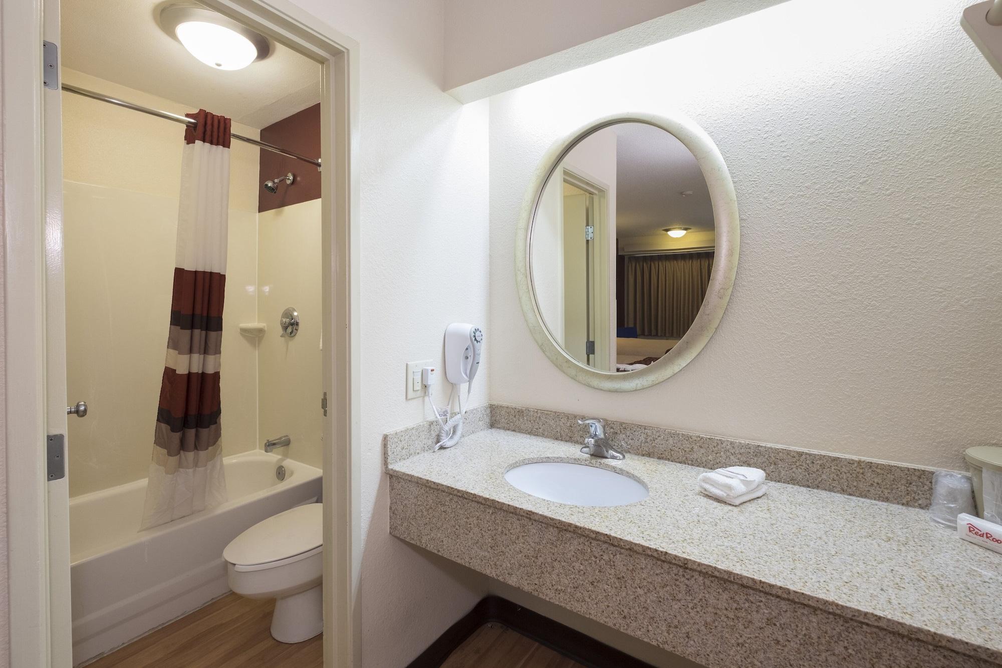 Red Roof Inn Cincinnati - Sharonville Zewnętrze zdjęcie