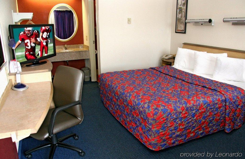 Red Roof Inn Cincinnati - Sharonville Zewnętrze zdjęcie