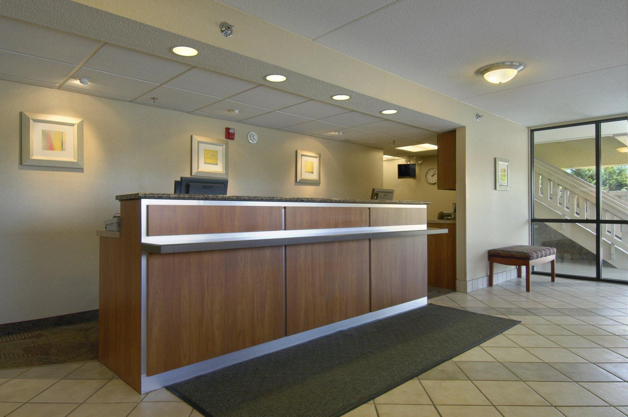 Red Roof Inn Cincinnati - Sharonville Zewnętrze zdjęcie